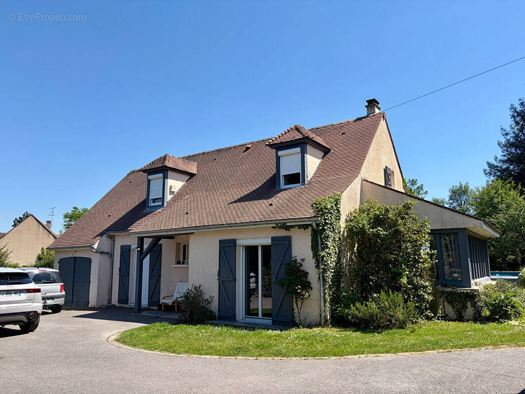 Maison à GROSROUVRE