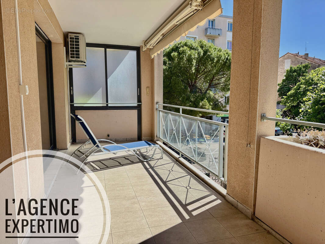 Appartement à NYONS