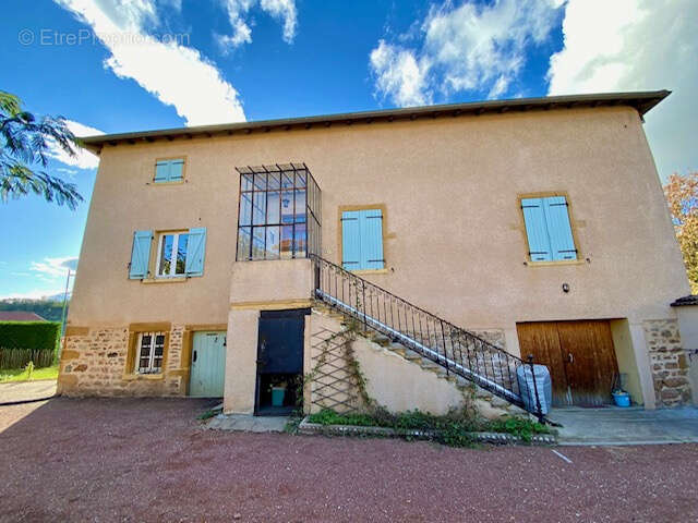 Maison à SAINT-PIERRE-LA-PALUD