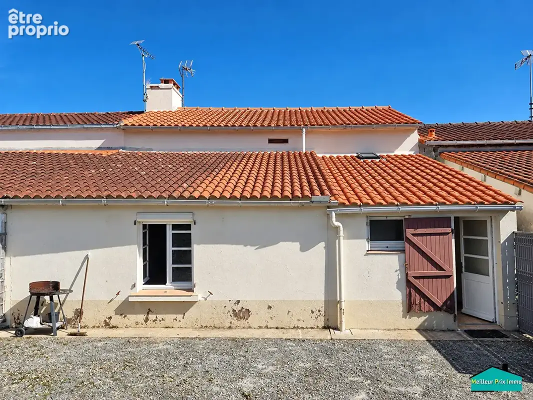 Photo Maison à Saint-Etienne-De-Mer-Morte au prix de 119 970€