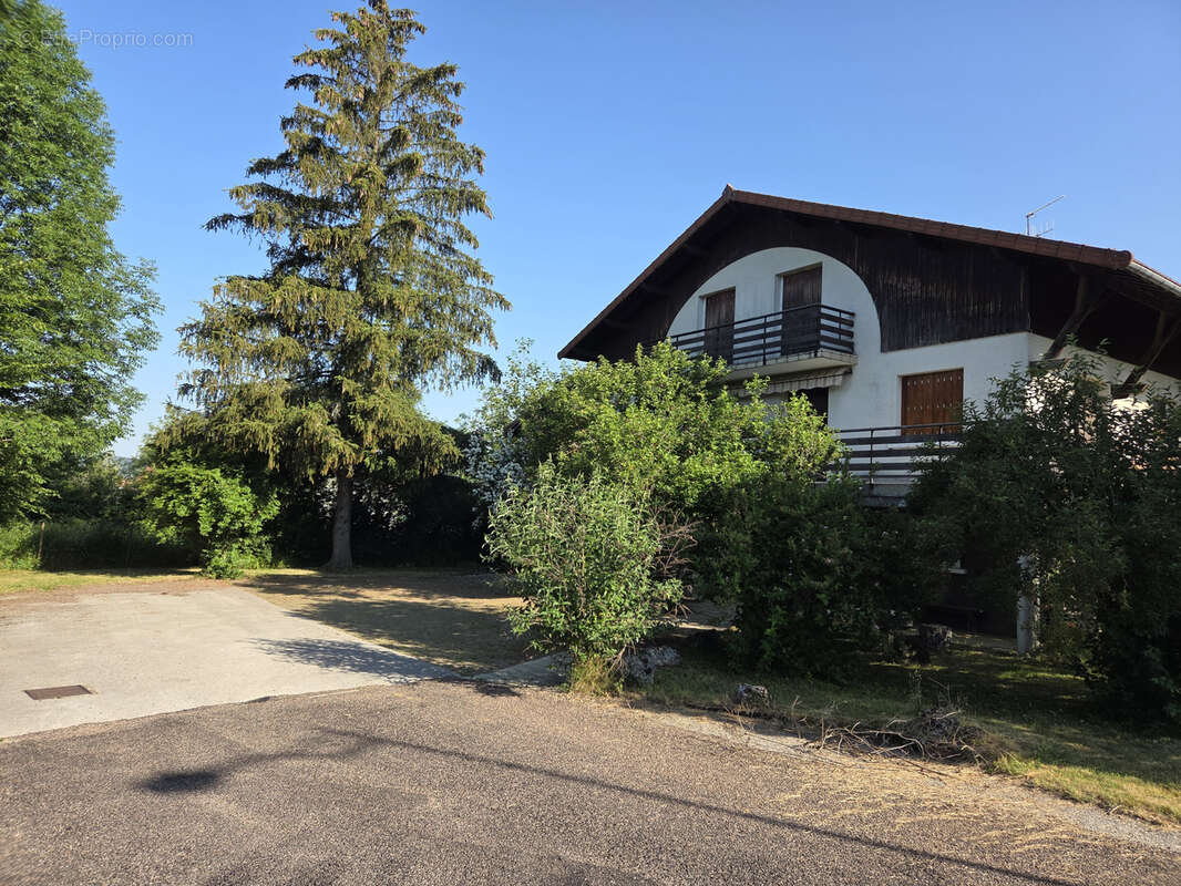 Maison de 226m2 à Doubs sur un terrain de 869 m2 - photo 19