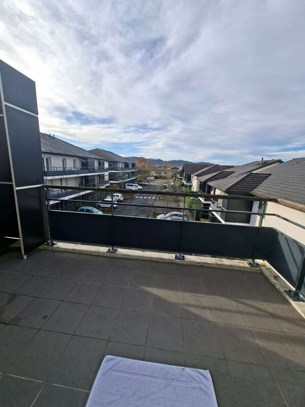Appartement à LONS