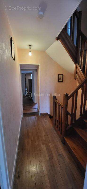 Maison à LANDELLES-ET-COUPIGNY