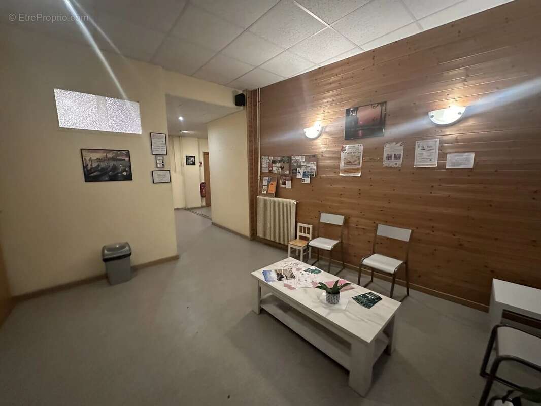 Commerce à CHANTILLY