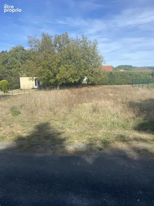 Photo Terrain à Brantome au prix de 38 000€