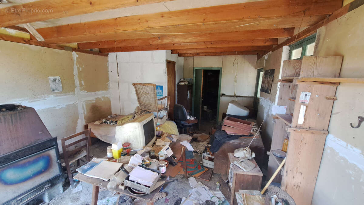 Terrain à MOULES-ET-BAUCELS