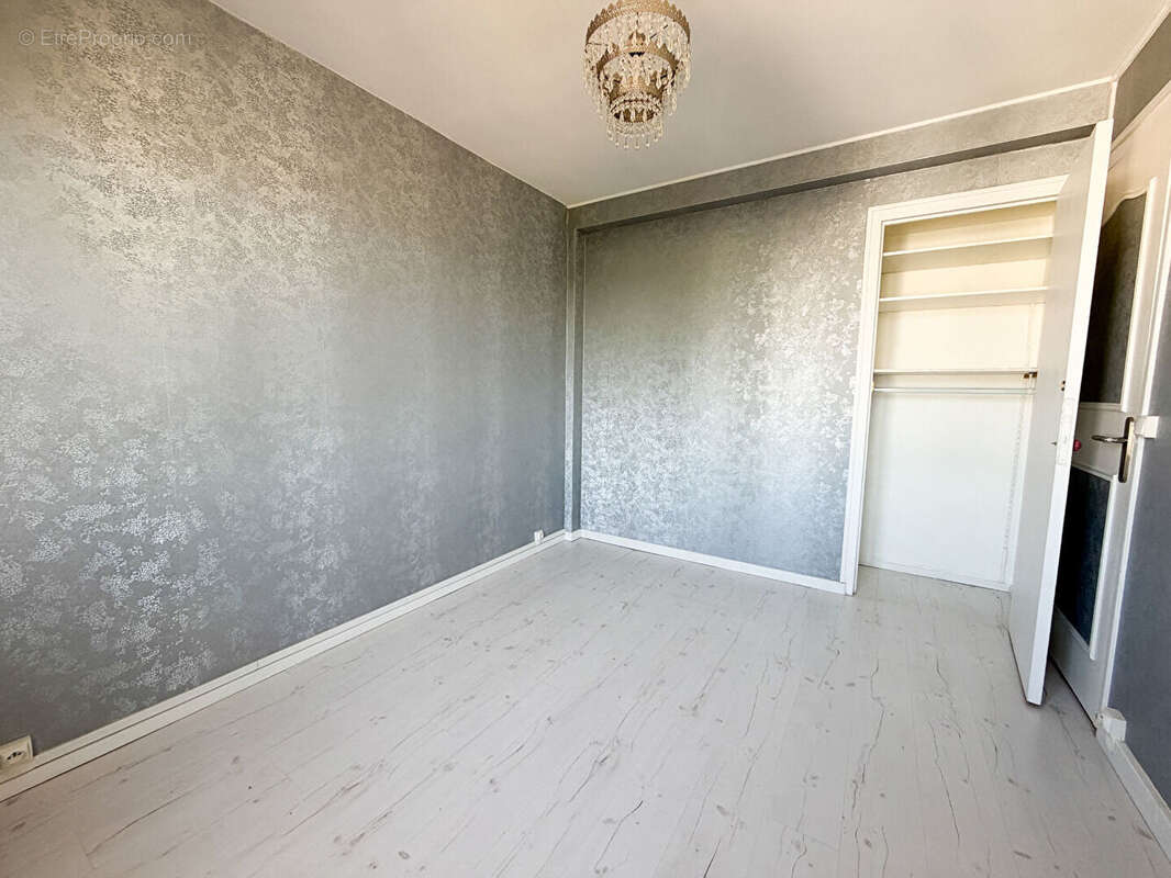 Appartement Reims 5 pièces - photo 7