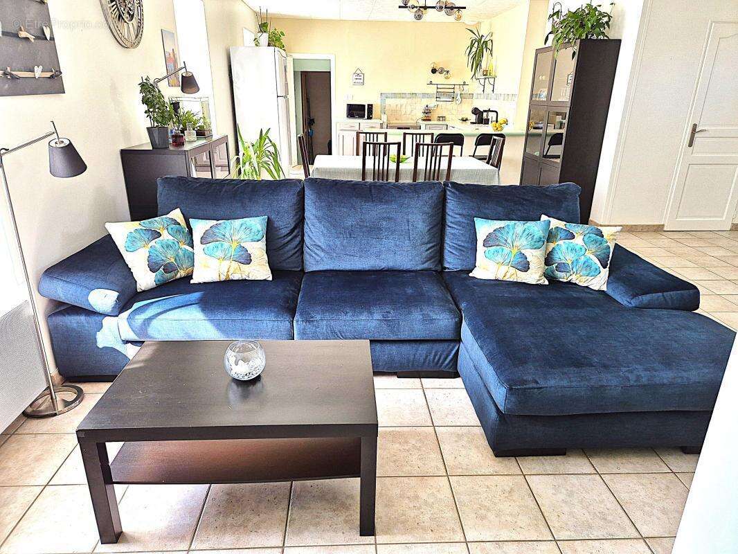 Maison à SAINT-GENIS-LES-OLLIERES