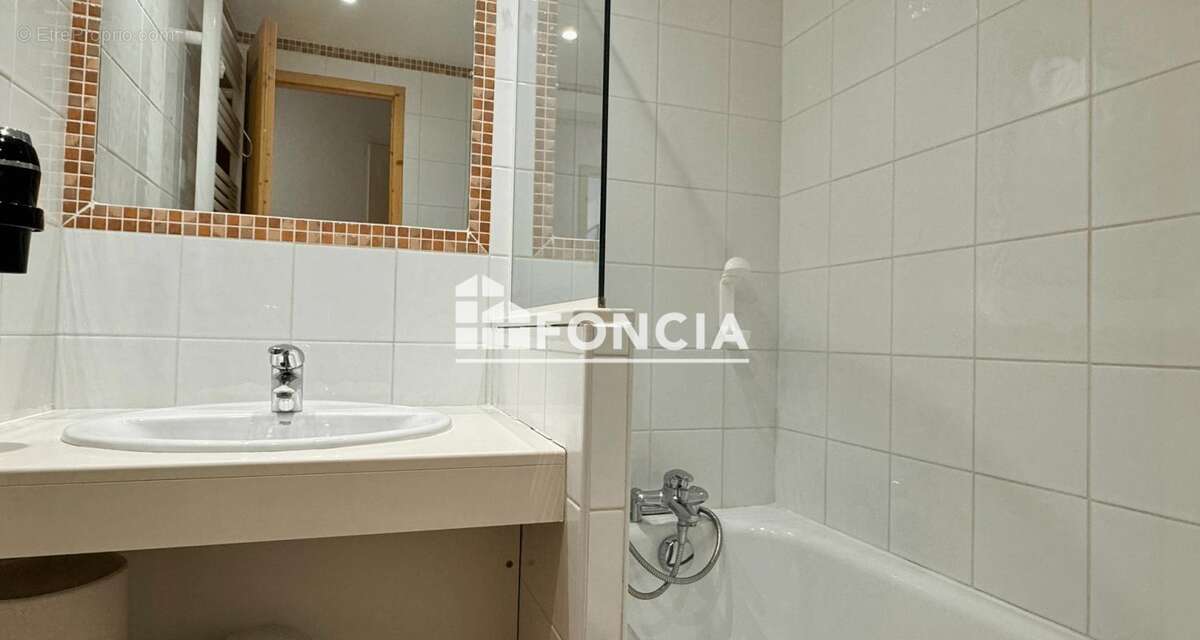 Appartement à NOTRE-DAME-DE-BELLECOMBE