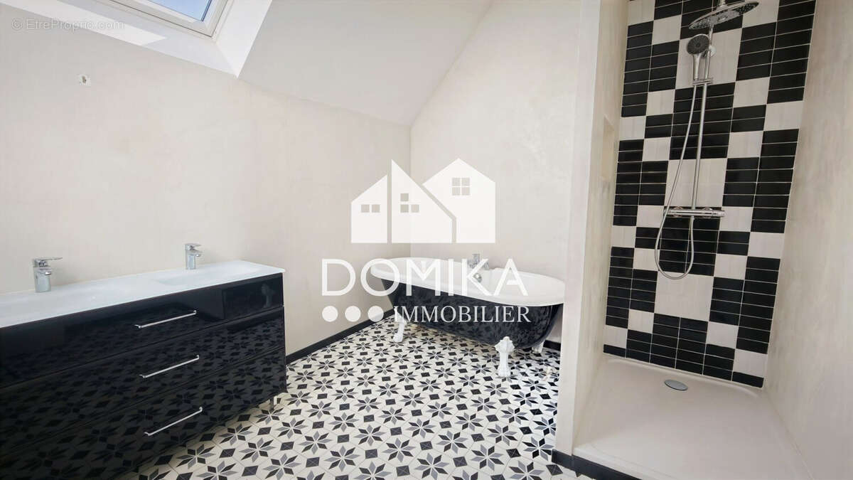 Maison à EZY-SUR-EURE