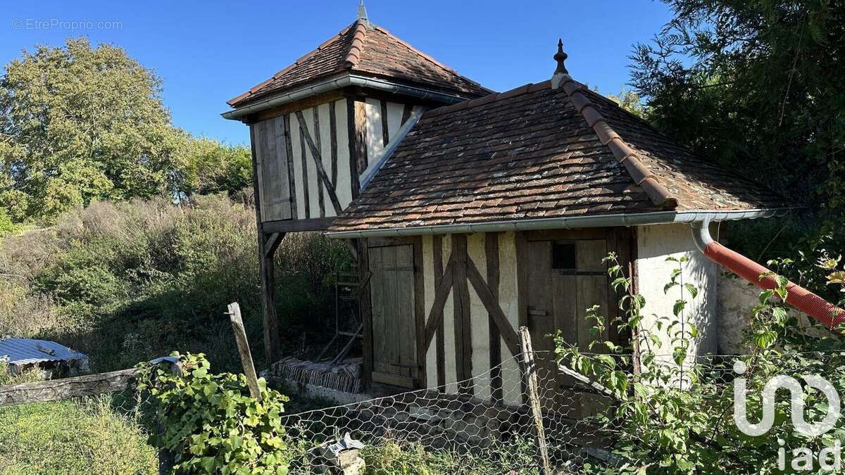 Photo 2 - Terrain à ONJON