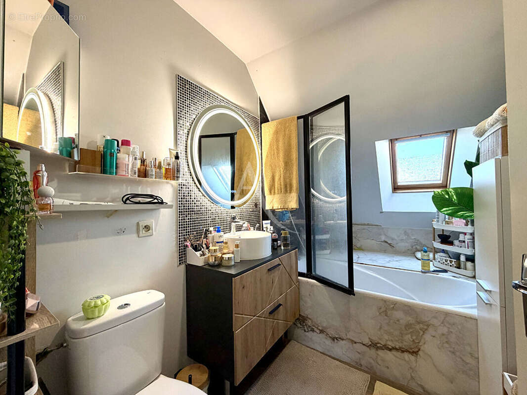 Maison à VERNOU-SUR-BRENNE