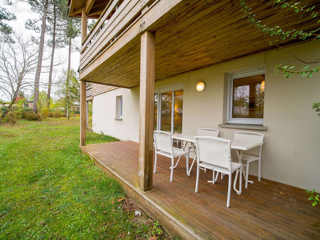 Appartement à PARENTIS-EN-BORN