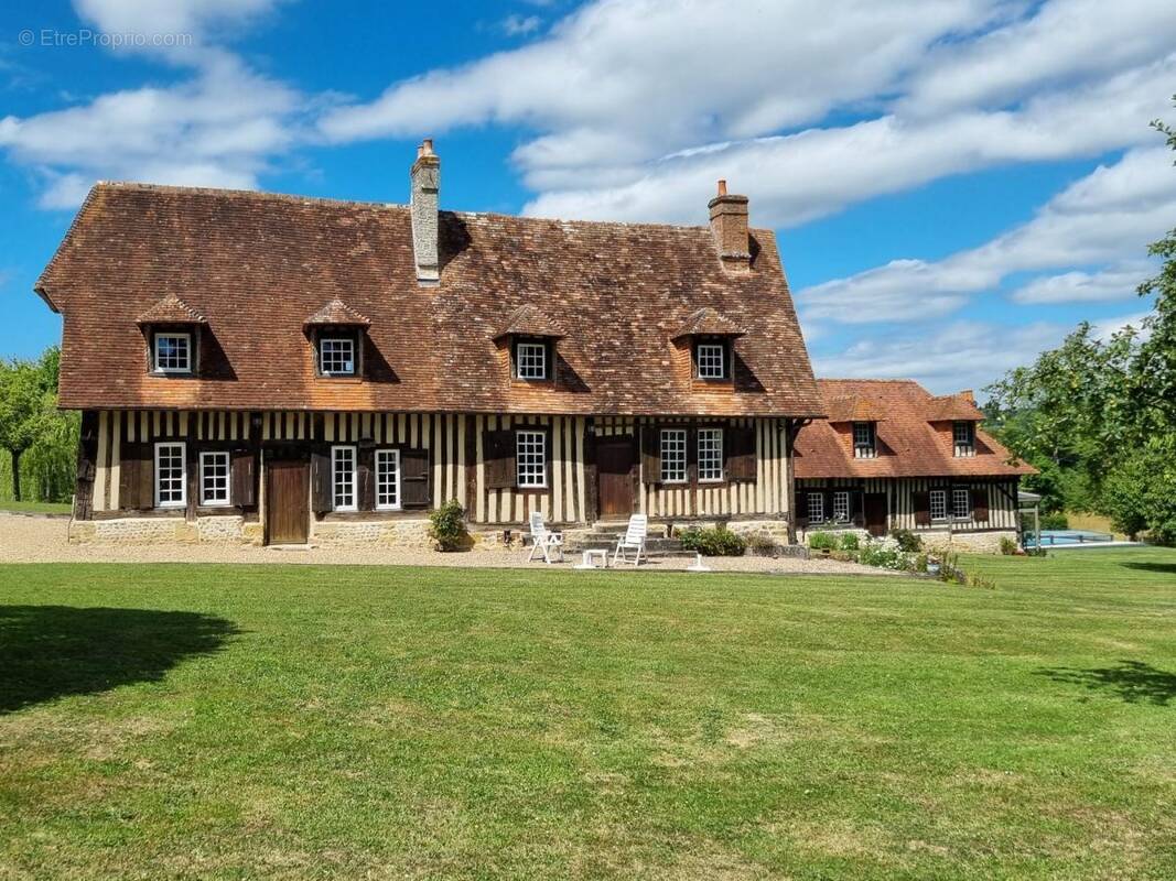 Maison à PONT-L'EVEQUE