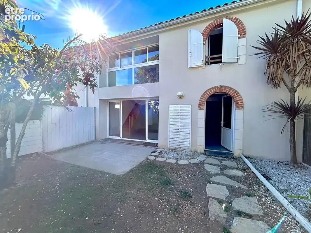 Maison à CROIX-CHAPEAU