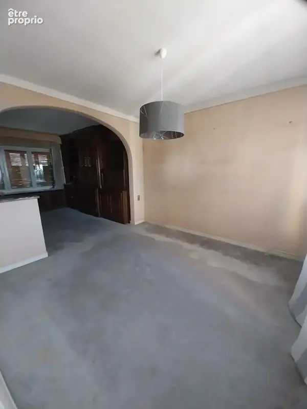 L’Agence SECKLER vous présente à WINTZENHEIM   Spacieux appartement 4/5 pièces de 115 m2 avec terrasse - photo 2