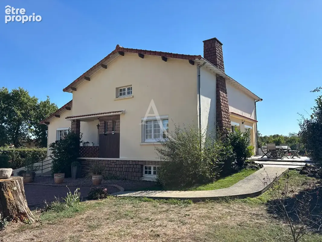 Photo Maison à Nesmy au prix de 299 000€