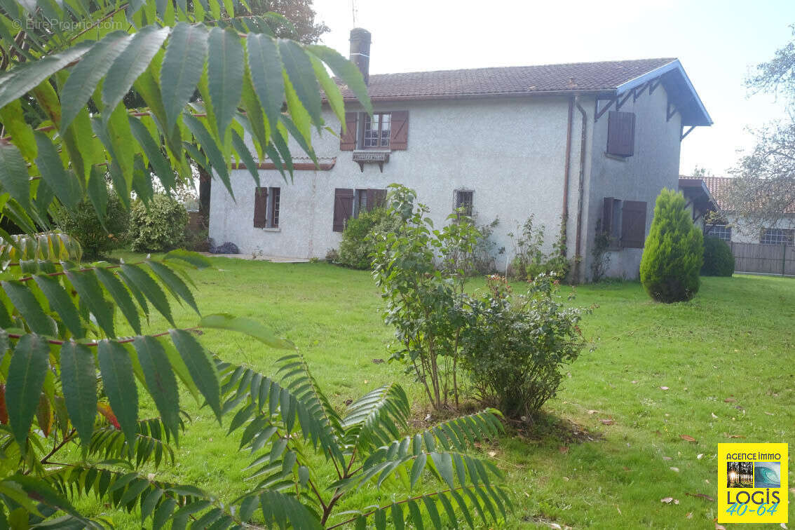 Maison à SAINT-ETIENNE-D'ORTHE