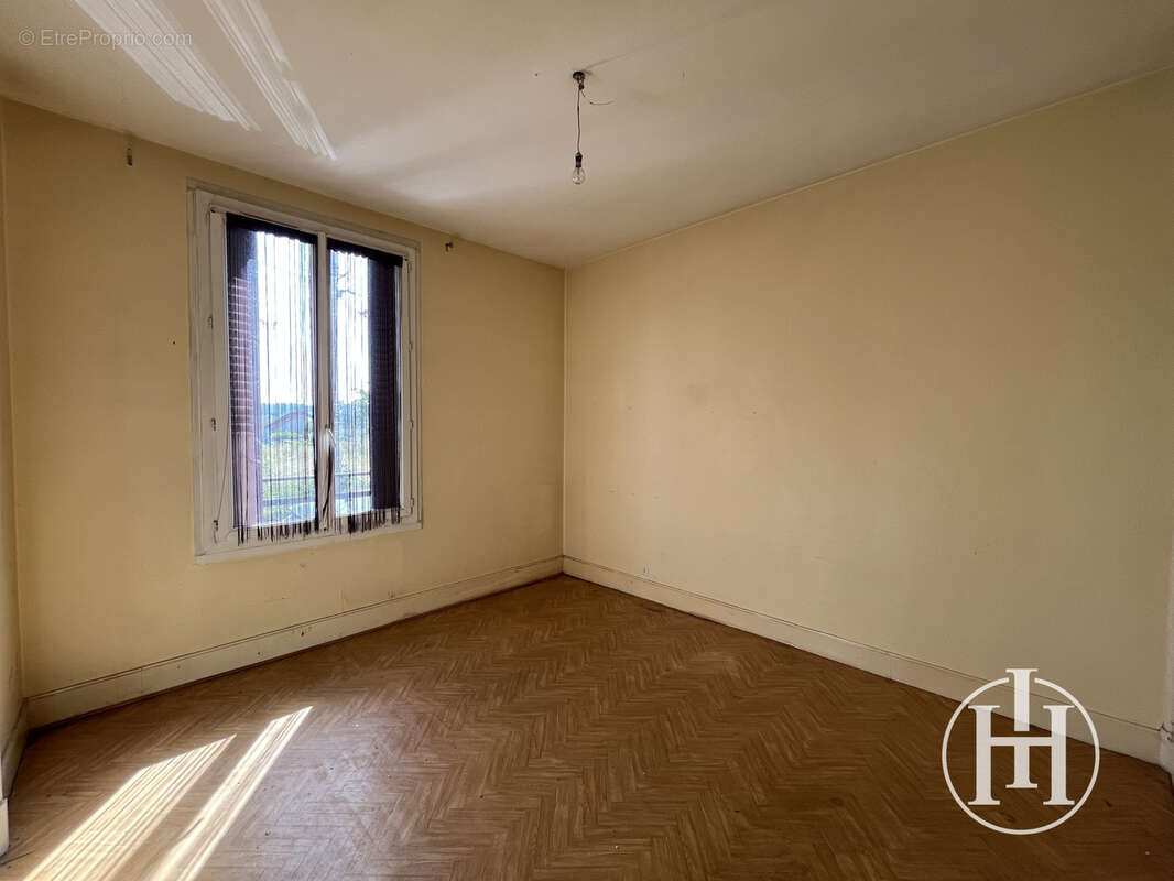 Maison de plain-pied avec terrain   Montluçon - photo 3