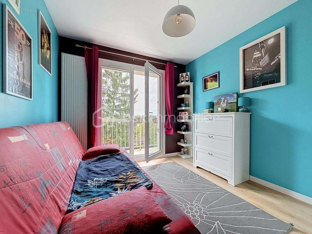 Appartement à EZANVILLE