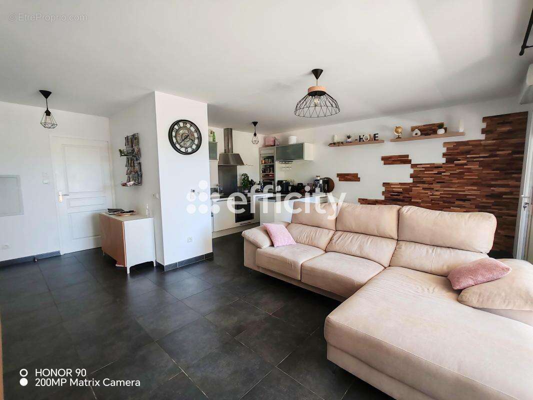 Appartement à MARSEILLE-13E