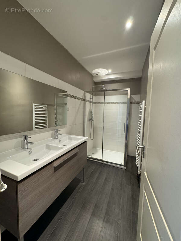 Appartement à OUROUX-SUR-SAONE