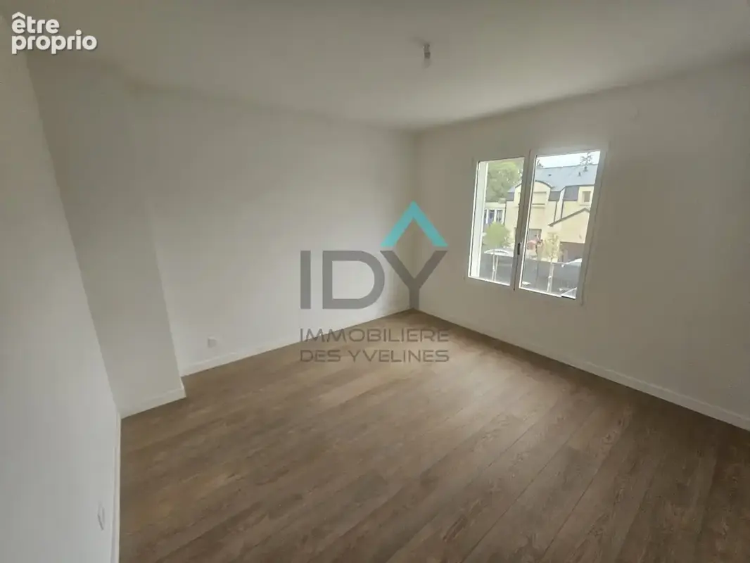 LE MESNIL LE ROI - Belle maison familiale de 175 m² au sol avec jardin - photo 10