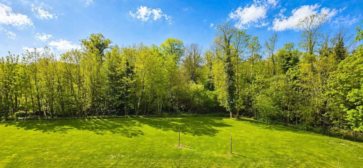 Appartement à FONTENAY-TRESIGNY