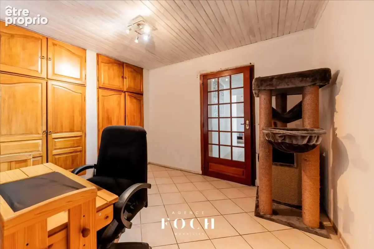 Maison 10 pièces 180 m² à vendre à Bicqueley (54200) - photo 9