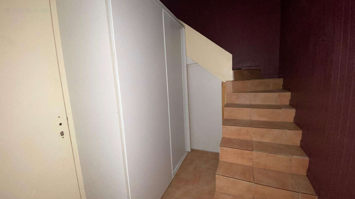 Appartement à LEZIGNAN-CORBIERES