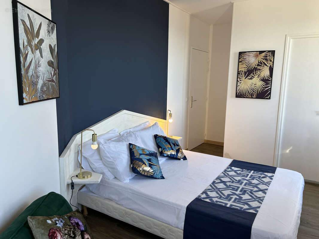 Commerce à MOUSTIERS-SAINTE-MARIE