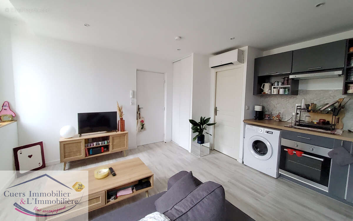 Appartement à CUERS