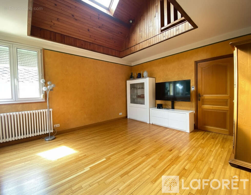 Maison à PLUSSULIEN