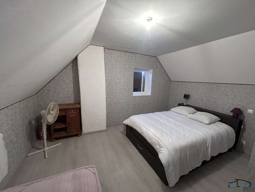 Maison à ANGLARS-SAINT-FELIX