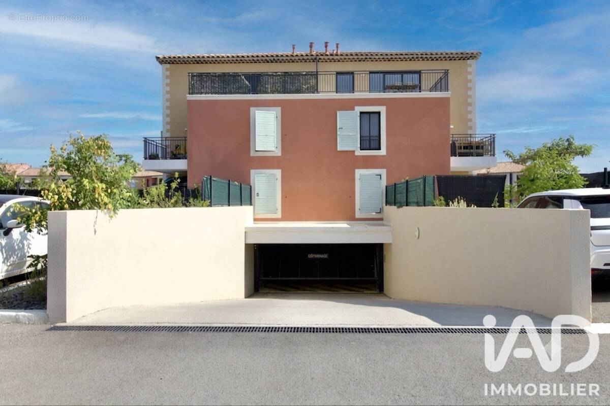 Photo 1 - Appartement à LE PUY-SAINTE-REPARADE