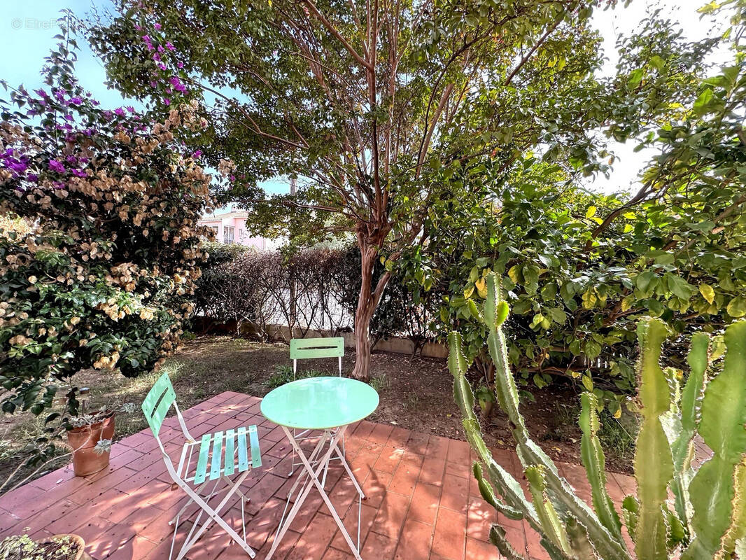 Appartement à LA LONDE-LES-MAURES