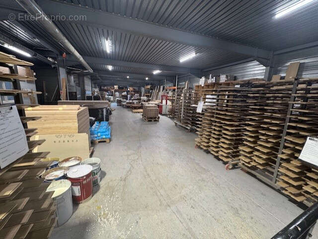 Commerce à MOUANS-SARTOUX