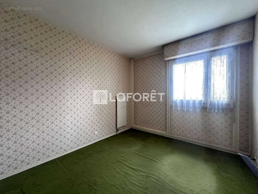 Appartement à CORBEIL-ESSONNES