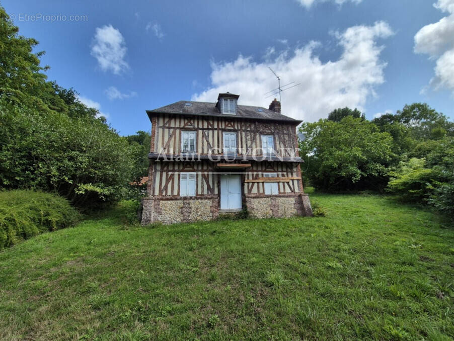 Maison à PONT-L&#039;EVEQUE