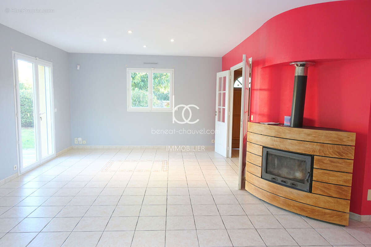 Maison à LE TOUR-DU-PARC