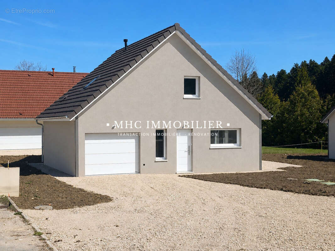 Maison à CHARQUEMONT