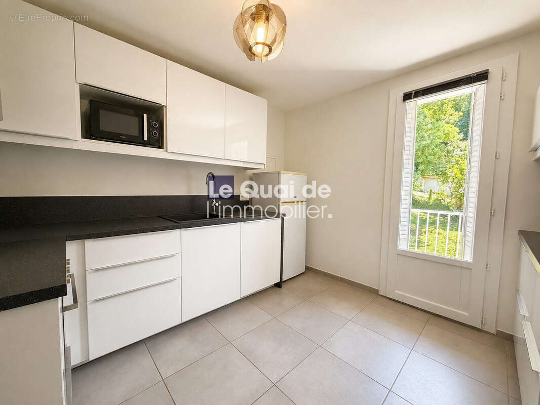 Appartement 72 m² à Jacob-Bellecombette  - photo 6