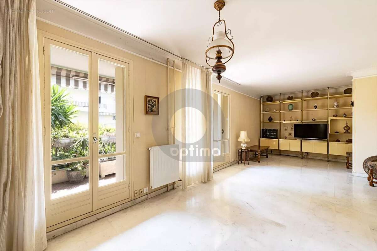 Appartement à MENTON
