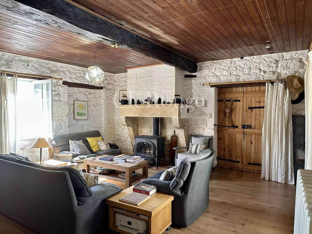 Maison à GENSAC