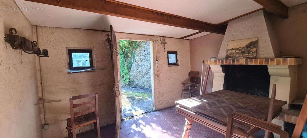 Maison Gorges Centre 8 P . 4 Chs . 174.34 M² . T 575 M² . Garage . Cave . Balcon - photo 18