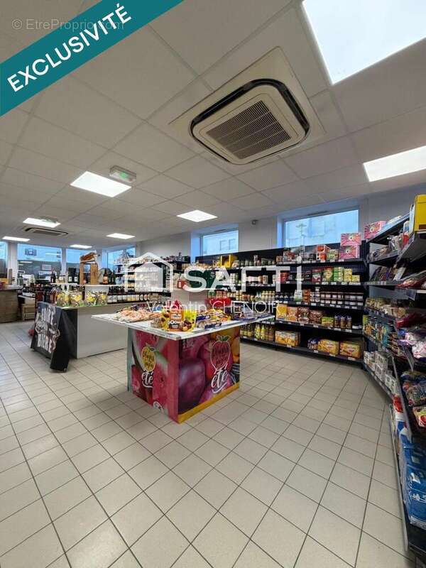 Commerce 74 m² à Treize-Septiers  - photo 2
