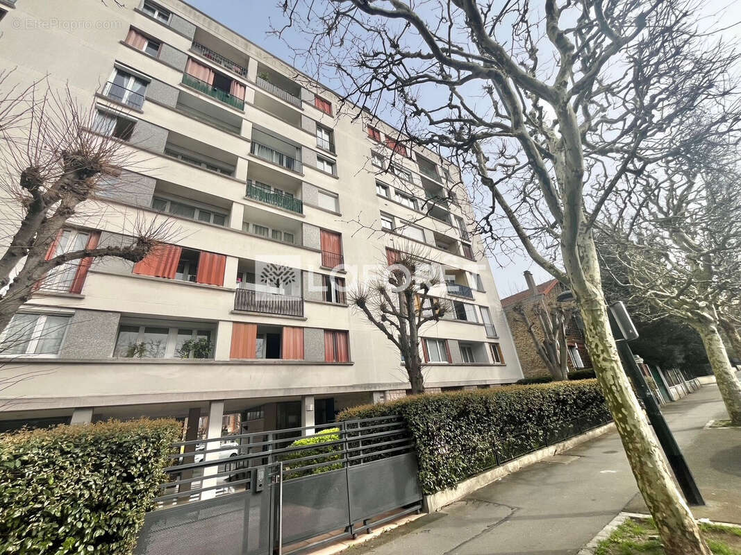 Appartement à LE RAINCY