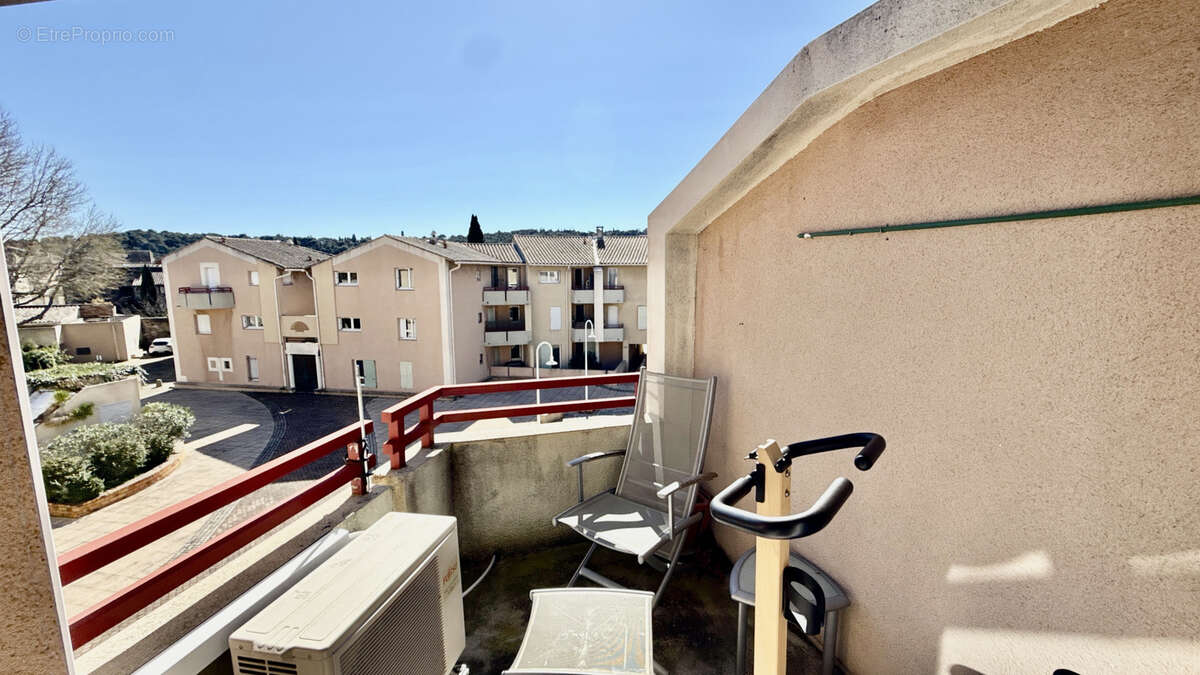 Appartement à VILLENEUVE-LES-AVIGNON