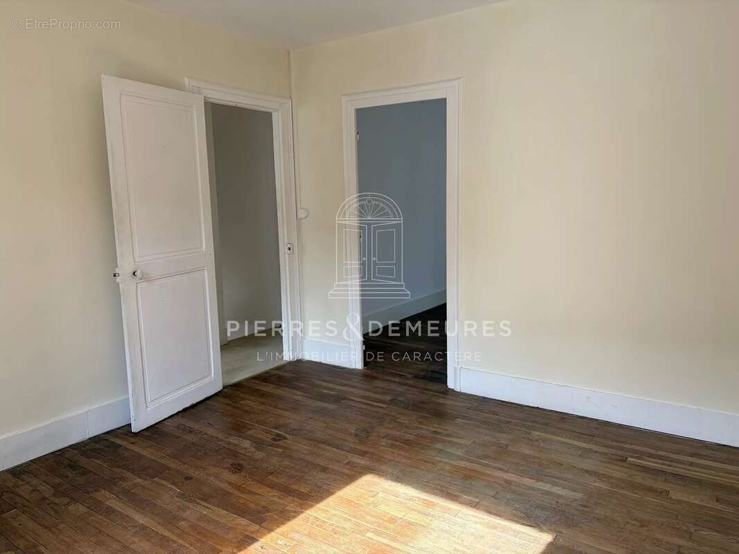 Maison à CHATEAUNEUF-SUR-CHER