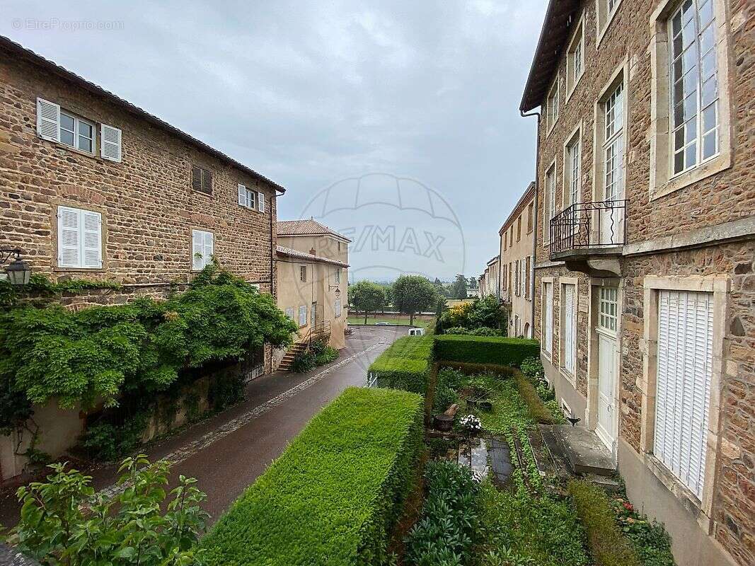 Maison à SALLES-ARBUISSONNAS-EN-BEAUJOLAIS